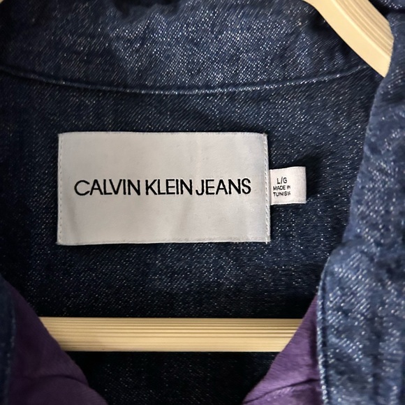 Calvin Klein women’s Jean shirt - Picture 6 of 15